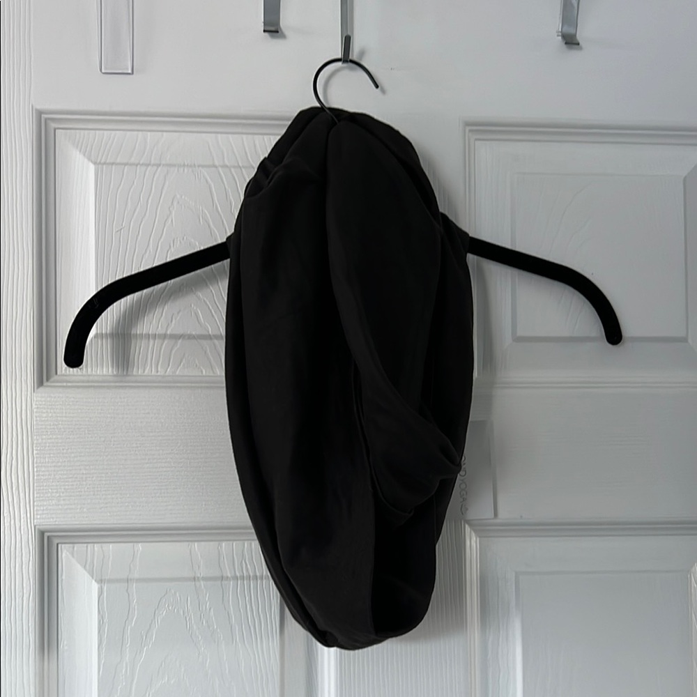 Beyond Yoga Black Scarf